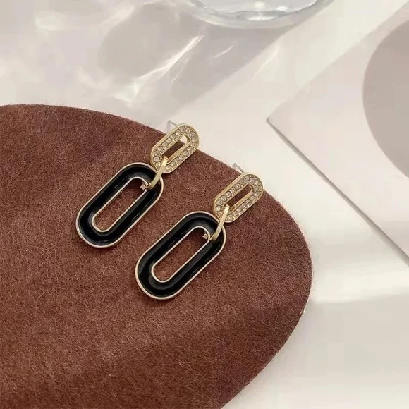 New Classic Black 18k gold plated Drop Earrings For Women Diamond-inlaid - Picture 5 of 5